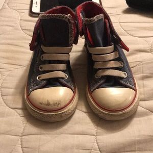 Blue and red converse size 7